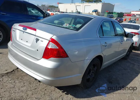 2010 Ford Fusion Se z USA, uszkodzony, nr VIN 3FAHP0HA5AR297771